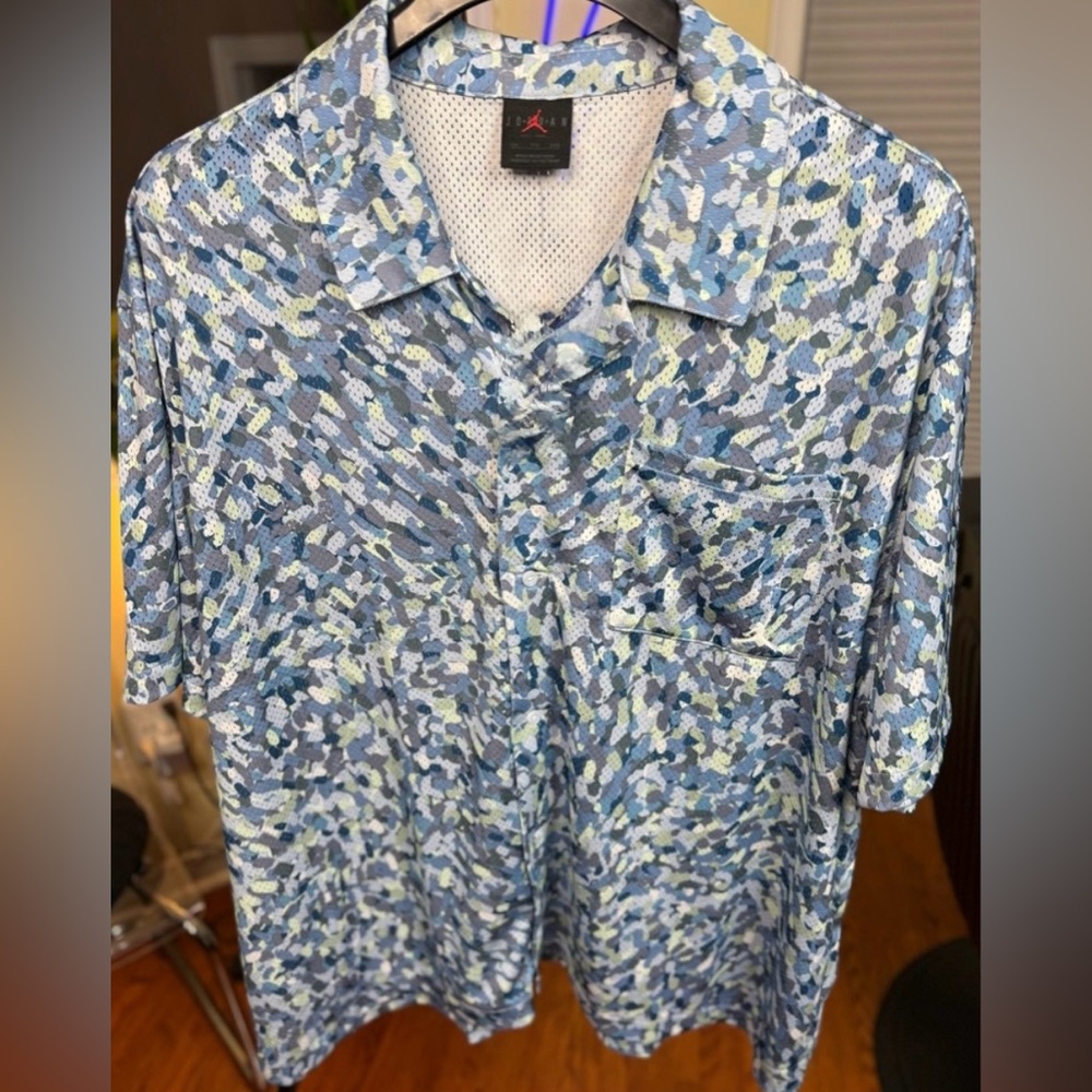Beautiful Jordan Essential Poolside AOP* Top
*All Over Print